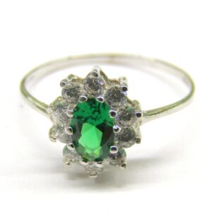 Anello in oro bianco e zircone verde